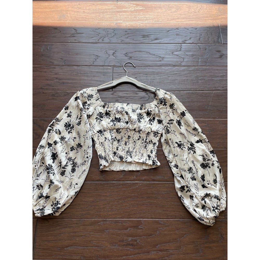 En Saison Floral Smocked Top Women's XS Cream Black Puff Sleeve Cottagecore NWT - Picture 6 of 7